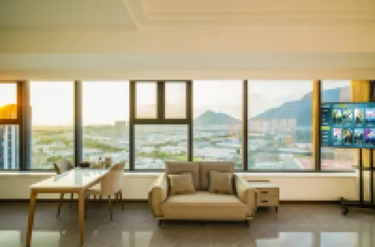 Xingyu Hotel (Dalian Wanda Commercial Street Zhongtian Yunjing)