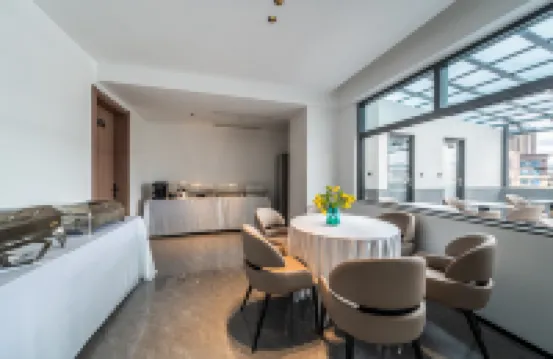 鉑婭時尚飯店（七花廣場店）