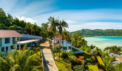 CASA GEM Hotels near Port Glaud Lagoon