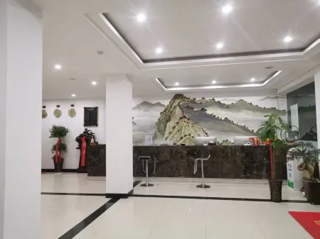 Zhixiang Business Hotel Отели рядом с достопримечательностью «(Wenji Service Area) Feidong Station Wenji Branch»