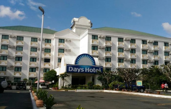 Real Family Hotel (formerly Days Hotel Batangas)