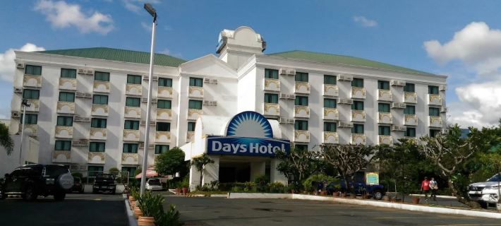 Real Family Hotel (formerly Days Hotel Batangas) Hotels in Batangas