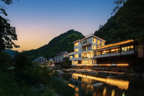 安吉沐夏·山野溯溪·親子野趣度假民宿·深溪峽谷漂流店 - 按摩浴缸