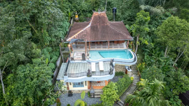 Yoga Maya Villa Отели рядом с достопримечательностью «lapangan ume saraseda»