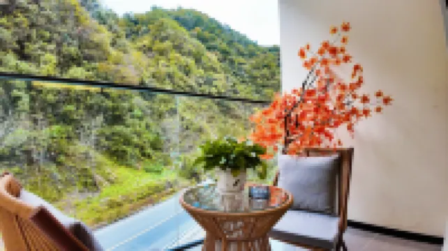 Guangwu Mountain Micang Dao Hotel