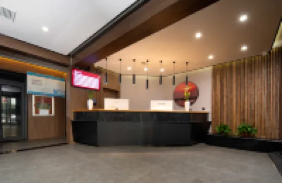 Yuenan Hotel (Tanghe)
