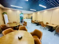 Golden Rome Fifth Season Hotel Hotels in Cangzhou