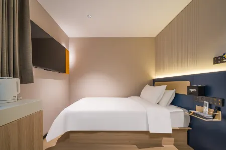 7 Days Inn Smart Selection Zhonglou Dachashi Area Metro Station Xian