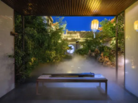 Kaifeng Millennium City Park Gulou Public Square | Yuhefu Classical Garden Resort Hotel Hotels in Kaifeng