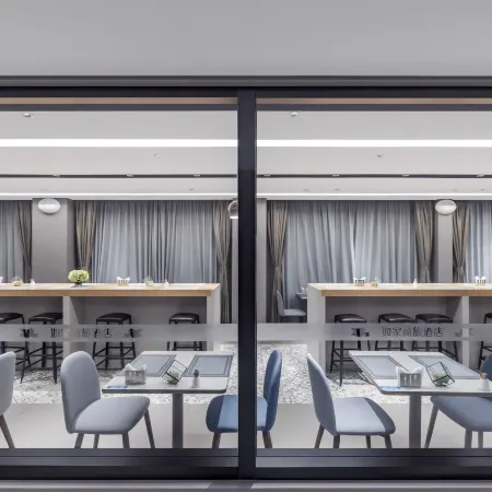 Homeinn Selected Hotel (Jiangyin Ba Bai Ban Renmin East Road)