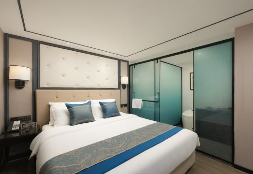 웨스트 뱅크 호텔