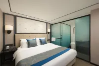 West Bank Hotel (Longjing West Market)