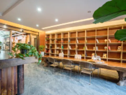 โรงแรมเซียงรุ่นแอร์เอเชีย คุนหมิง (สาขาท่าอากาศยานนานาชาติคุนหมิงฉางซุย) โรงแรมในคุนหมิง