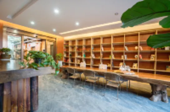 Kunming Xiangrun AirAsia Hotel (Kunming International Changshui Airport Branch)