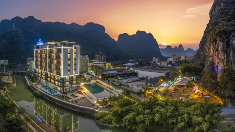 Ween hotel in Yingde