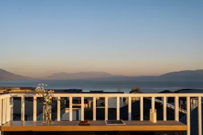 Dali Lakeside Dream Elevator Inn (Erhai Ecological Corridor Branch) โรงแรมในErhai Haixi Scenic Area