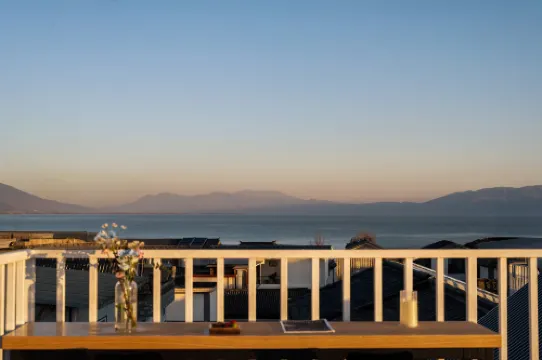 Lakeside Dream Chinese Inn