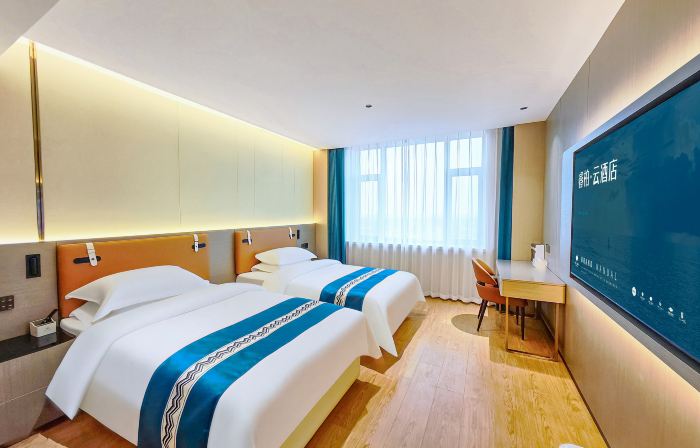 Home Inn Rui Bai Cloud Hotel (Jixian County Bus Station)