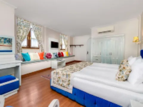 アダルヤ ポート ホテル アンタルヤのホテル