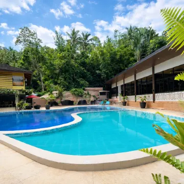 Kamayan sa Palaisdaan Hotel and Resort Quezon