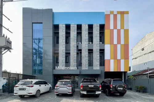 SANS Vibes Millennium Inn Medan - New