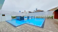 Remas Hotel Hat Yai - Pools