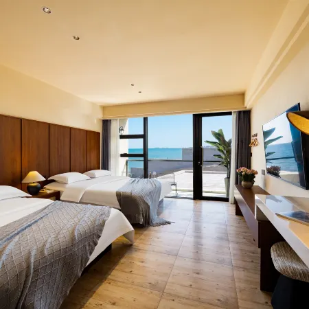 Sanmengji Beachside Pool Resort Homestay