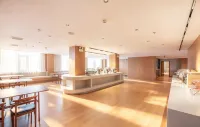 Xuchang Three Kingdoms Hotel (Pang Donglai Times Square Caowei Ancient City Branch) - sarapan