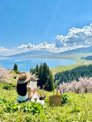 信敏・慕雲山居リゾートホテル（賽裏木湖景区）