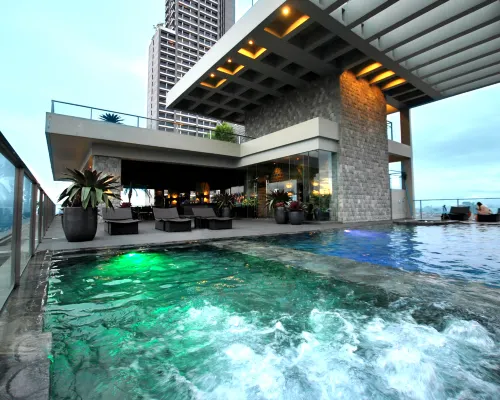 City Garden Grand Hotel Hotels near Greenbelt 3