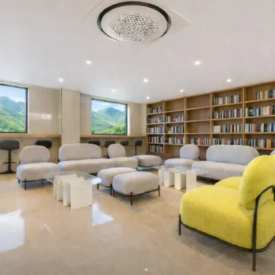 Yangpyeong Daisy Hotel Hotels near Yongmunsa