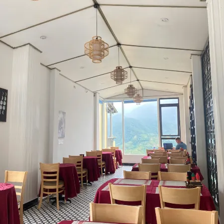 Terravia Hotel Sapa Mountain View