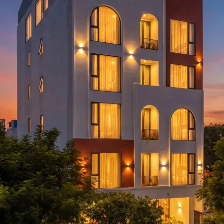 Sea Vibe Boutique Hotel Отели рядом с достопримечательностью «Son Tra Penisula»