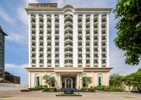 Grand Royal Riverside Hue, Fusion Collection - bar