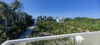 Cher Maldives
