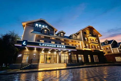 Lavande Hotel（Changbai Mountain West Scenic Area Visitor Center Branch） - Bintang 3