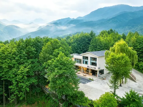 Nan Gu Di Homestay (Shenpu Gou Scenic Area Branch) - parking