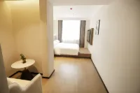 Lanou Shangpin Hotel (Xining Daxin Street Night Market Mojia Street) Hotels in Dongguan Grand Mosque/Lower Nanguan Street