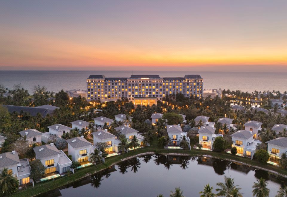 Sheraton Phu Quoc Long Beach Resort coastal palace architecture and pristine beach