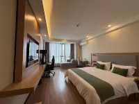 OK E-Sports Hotel (Qinzhou Niannianfeng Plaza) - 2-Star