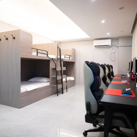 ZONE E-Sports Hotel