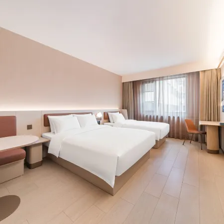 Hanting Puyang Victory East Road Hotel