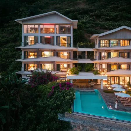 Yuanfu Xiadu Bridge Canyon Resort, Huangguoshu