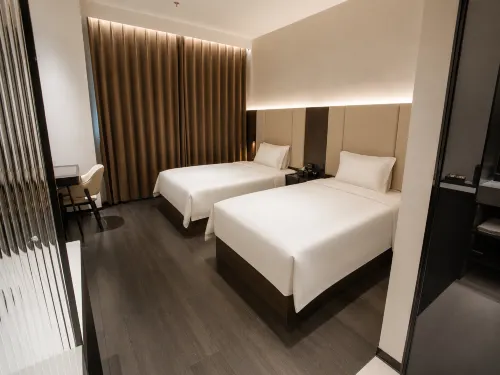 Yujian Xiyan Hotel - New