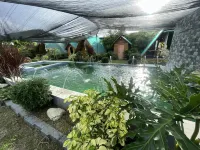 Arago Ville Resort Calatagan Batangas by RedDoorz - Uima-altaat