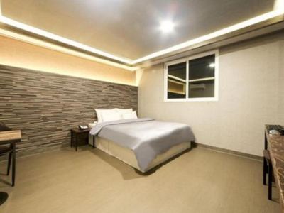 SU MOTEL