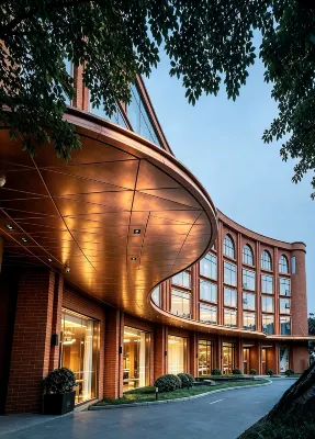 Join Hands Bless Luxury Hotel Hotels in Fortune Center / Xindu Longcheng