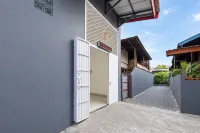 Hotel O Wisma Fortuner - parking