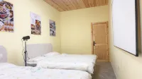 Light Luxury Banshan Wenquan Homestay (Yanji Wanda) - parcheggio