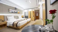 Jianshui Baotai Hotel